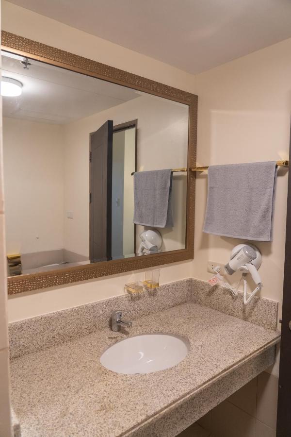 2 Bedroom At Bristle Ridge Baguio City Exteriér fotografie